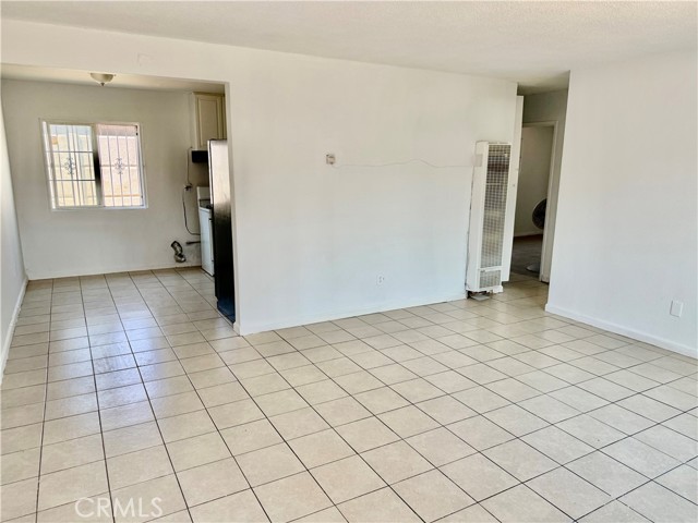 Detail Gallery Image 5 of 7 For 2643 Taylor Rd, San Bernardino,  CA 92404 - 2 Beds | 1 Baths