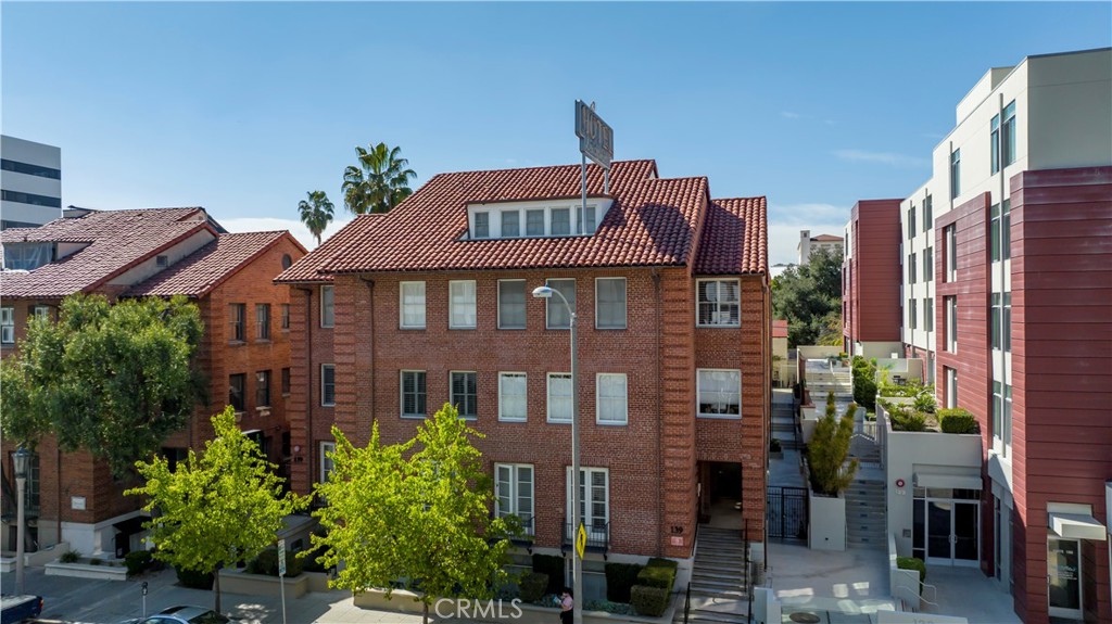 139 S Los Robles Avenue 306, Pasadena, CA 91101