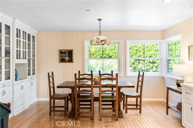 2102 Buena Vista Drive, Camarillo CA: https://media.crmls.org/medias/79a16d55-6bec-4834-9270-ef2f8a318b9b.jpg