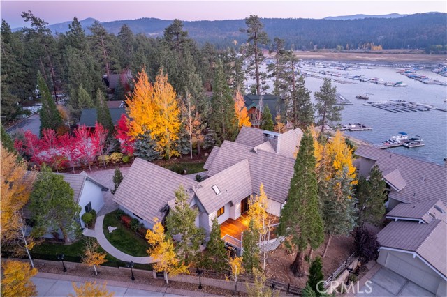 Detail Gallery Image 2 of 49 For 39451 Lake Dr, Big Bear Lake,  CA 92315 - 4 Beds | 3 Baths