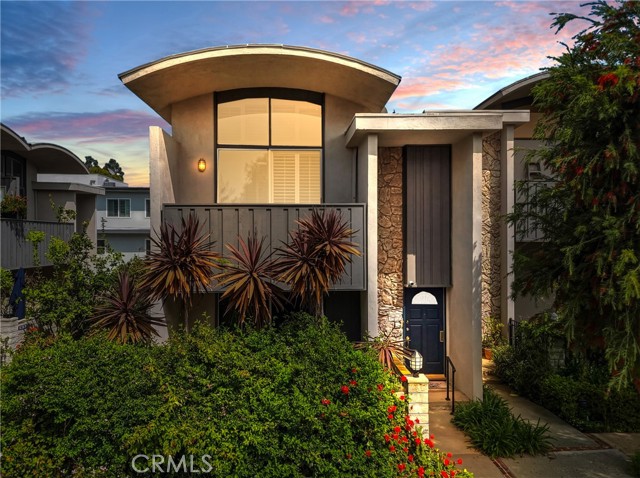 Detail Gallery Image 2 of 48 For 13231 Fiji Way #H,  Marina Del Rey,  CA 90292 - 3 Beds | 2/1 Baths