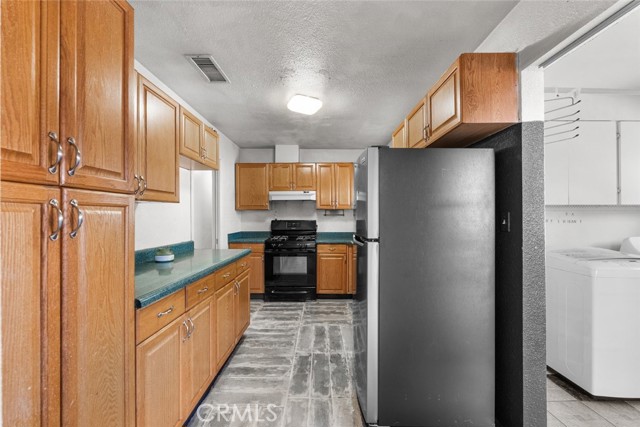 Detail Gallery Image 25 of 68 For 44221 4th St, Lancaster,  CA 93535 - 3 Beds | 2 Baths