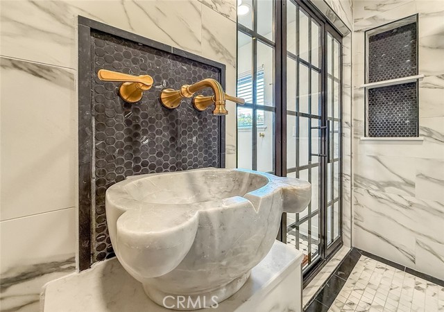 3301 Blue Ridge Court, Thousand Oaks CA: https://media.crmls.org/medias/79a29809-3691-49a9-8847-dcf395f4acc6.jpg