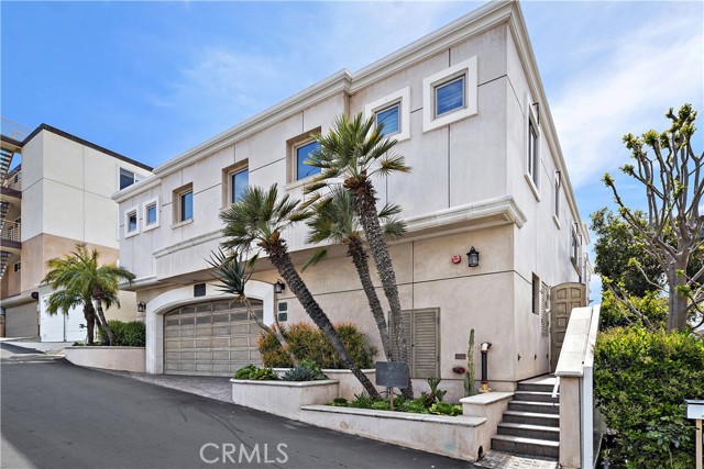 683 Sleepy Hollow Lane # 5, Laguna Beach, California 92651, 2 Bedrooms Bedrooms, ,2 BathroomsBathrooms,Residential Lease,For Rent,683 Sleepy Hollow Lane # 5,CROC23220319