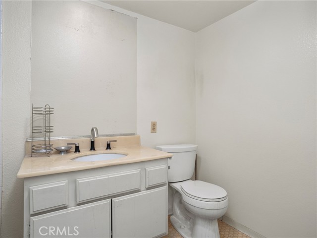 Detail Gallery Image 24 of 43 For 222 N Rose St #203,  Burbank,  CA 91505 - 1 Beds | 2 Baths