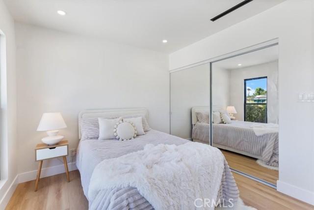 22452 Dolorosa Street, Woodland Hills CA: https://media.crmls.org/medias/79a4e186-7451-48b6-8e35-001e8fb86f2f.jpg