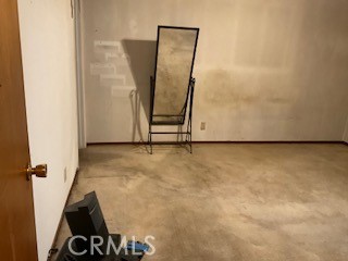 https://media.crmls.org/medias/79a5feec-f030-42a3-8894-36317d3bf38d.jpg?preset=X-Large