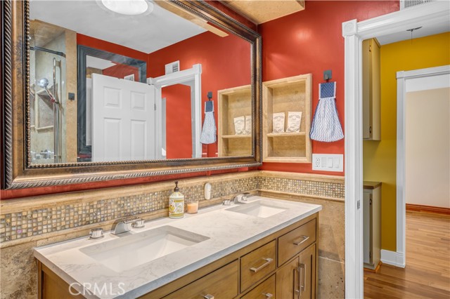 Detail Gallery Image 32 of 61 For 22482 Lake Forest Ln, Lake Forest,  CA 92630 - 4 Beds | 3 Baths