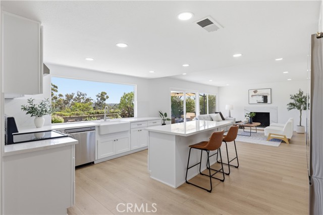 Detail Gallery Image 9 of 46 For 23762 via Porton, Mission Viejo,  CA 92691 - 6 Beds | 3 Baths