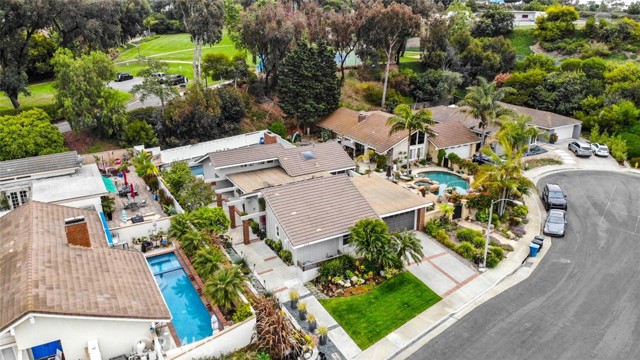 204 Calle Del Juego, San Clemente CA: https://media.crmls.org/medias/79a6bd0d-8ed7-42f5-a933-773177f39f1b.jpg