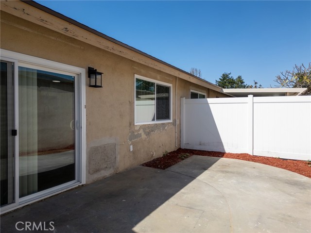 Detail Gallery Image 9 of 25 For 1921 Sherry, Santa Ana,  CA 92705 - 3 Beds | 2 Baths