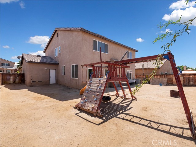 Detail Gallery Image 24 of 27 For 12592 Elton St, Victorville,  CA 92392 - 4 Beds | 3 Baths