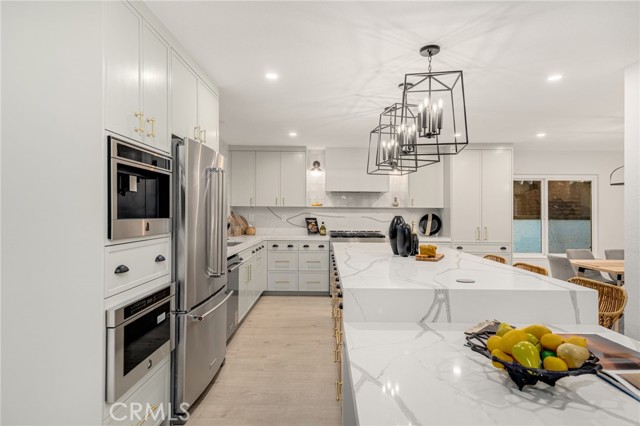 24362 Via Santa Clara, Mission Viejo CA: https://media.crmls.org/medias/79a9f653-b70a-4440-afb6-935d6236f41e.jpg