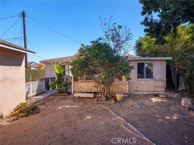 22933 Kent Avenue photo 32