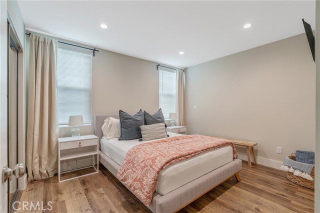 Detail Gallery Image 17 of 24 For 8034 Airlane Ave, Los Angeles,  CA 90045 - 4 Beds | 3 Baths