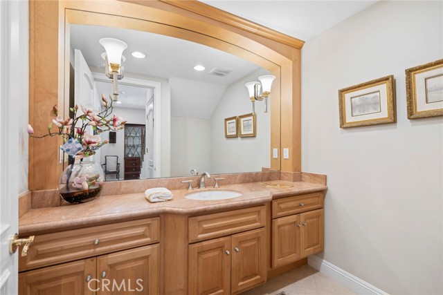 Detail Gallery Image 39 of 48 For 521 via Lido Nord, Newport Beach,  CA 92663 - 5 Beds | 4/2 Baths