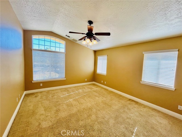 19640 Yanan Road, Apple Valley, California 92307, 4 Bedrooms Bedrooms, ,2 BathroomsBathrooms,Residential,For Sale,19640 Yanan Road,CRHD24211099