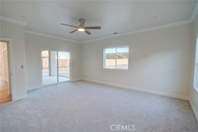210 Kelly Court, Atwater CA: https://media.crmls.org/medias/79ab6d49-3d73-465c-baf4-3493f8f7f424.jpg