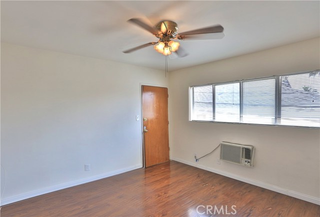 Detail Gallery Image 3 of 13 For 124 S Olive #B,  Alhambra,  CA 91801 - 1 Beds | 1 Baths