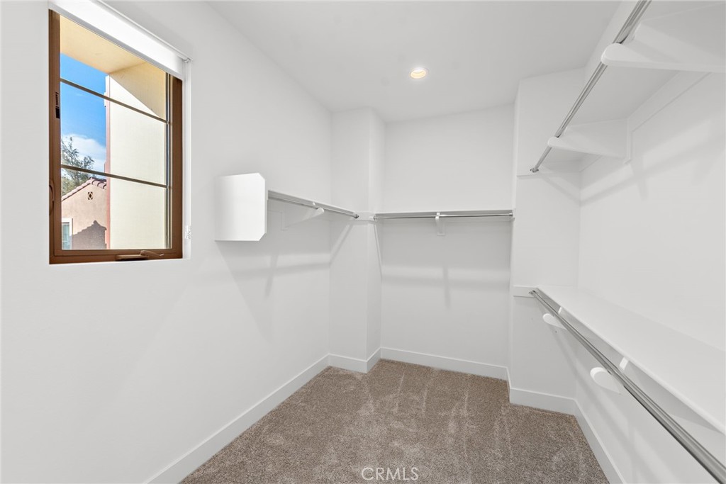 MLS #OC25183328 img 24