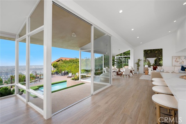 952 Via Del Monte, Palos Verdes Estates CA: https://media.crmls.org/medias/79ac0b82-69b0-4b64-bde6-819c4f0afe36.jpg