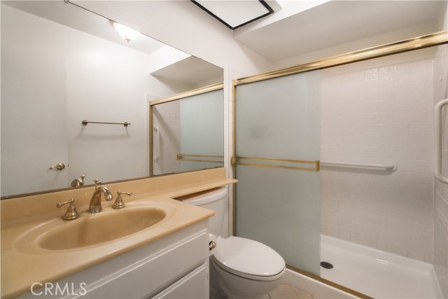 Detail Gallery Image 17 of 29 For 21500 Califa St #97,  Woodland Hills,  CA 91367 - 2 Beds | 2 Baths