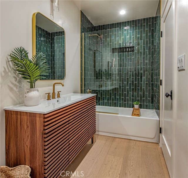 Detail Gallery Image 15 of 20 For 5125 Meridian St, Los Angeles,  CA 90042 - 3 Beds | 2 Baths