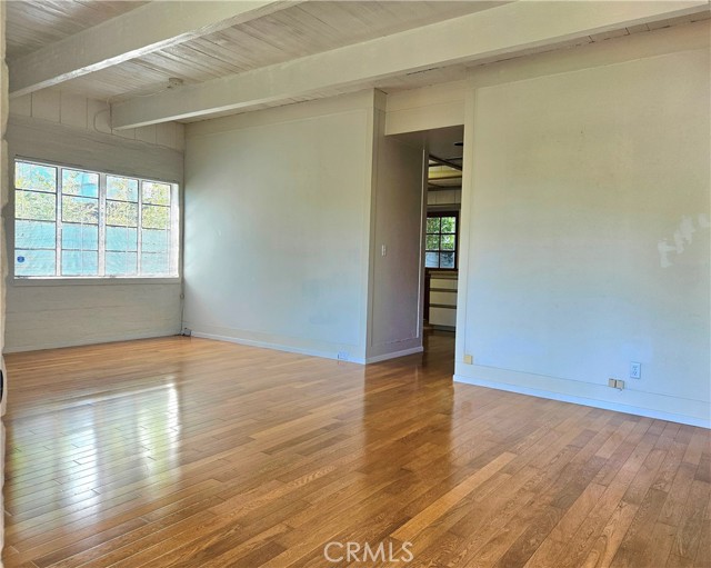 Detail Gallery Image 33 of 40 For 12217 Dorothy St, Los Angeles,  CA 90049 - 4 Beds | 2 Baths