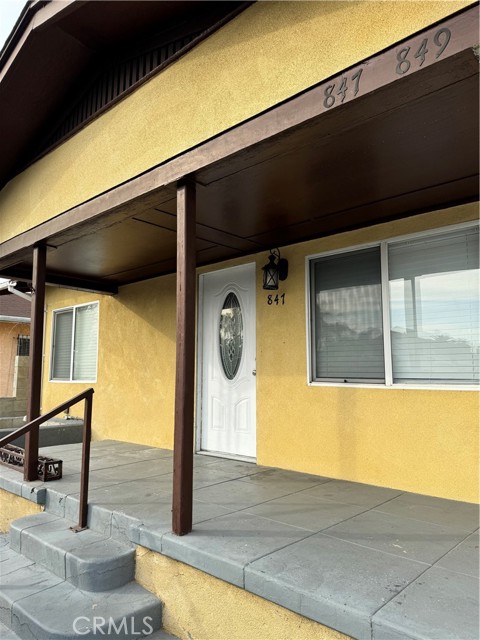 Detail Gallery Image 2 of 22 For 847 W Gage Ave, Los Angeles,  CA 90044 - 3 Beds | 2 Baths