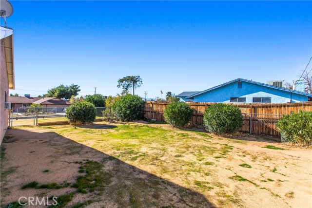 Detail Gallery Image 23 of 35 For 16422 Tolowa, Apple Valley,  CA 92307 - 3 Beds | 2 Baths