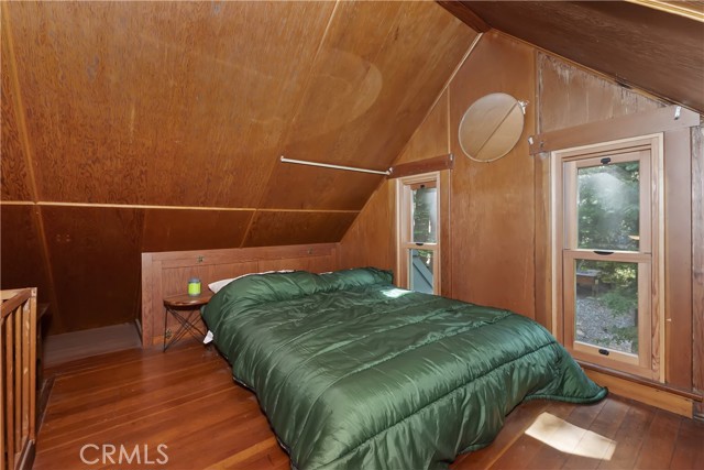 1040 Mile High Road, Twin Peaks CA: https://media.crmls.org/medias/79ae6d9c-7cc1-4ab8-be24-2a4c0e0b5a60.jpg