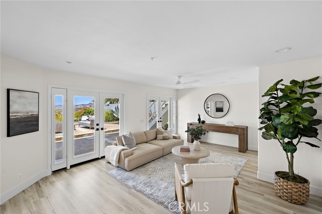 Detail Gallery Image 24 of 67 For 317 Calle Felicidad, San Clemente,  CA 92672 - 5 Beds | 3/1 Baths