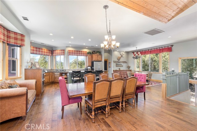 39828 Granite Ridge Lane, Bass Lake CA: https://media.crmls.org/medias/79b10db2-8037-4d5f-b906-e2537fa308b5.jpg