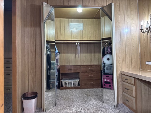 9080 Bloomfield Ave Avenue, Cypress CA: https://media.crmls.org/medias/79b1d27a-6ab3-4f0b-91be-1b326e0f9edc.jpg