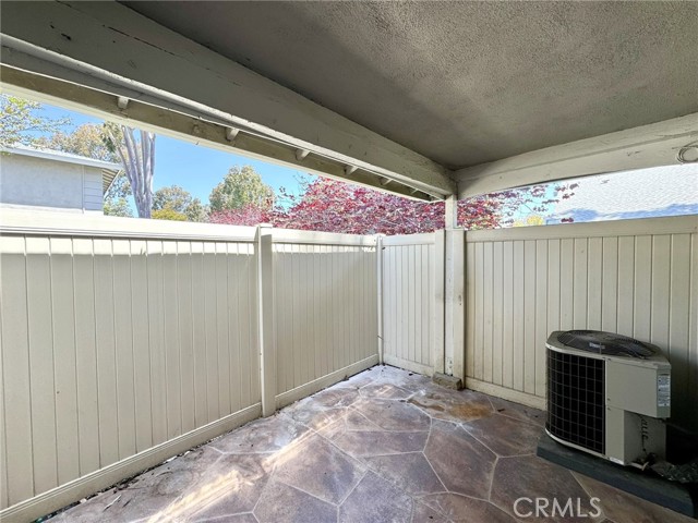 Detail Gallery Image 13 of 17 For 2526 S Laurelwood #117,  Santa Ana,  CA 92704 - 2 Beds | 1 Baths