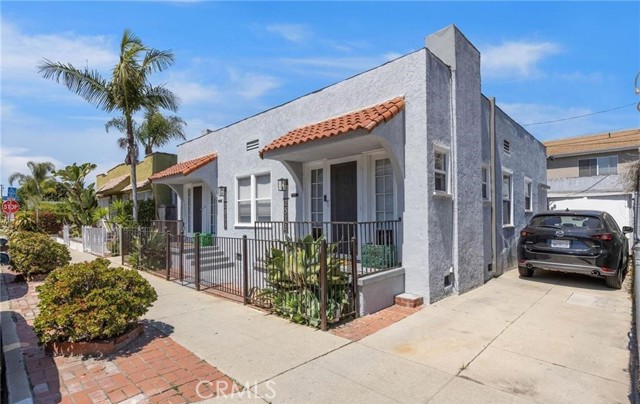 2513 E 11th Street, Long Beach CA: https://media.crmls.org/medias/79b2bc78-712a-44fc-9d4f-6ed09107abad.jpg