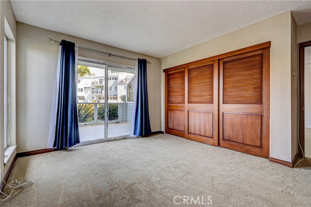 250 The Village #102, Redondo Beach, California 90277, 1 Bedroom Bedrooms, ,1 BathroomBathrooms,Residential,For Sale,The Village #102,SB25234286