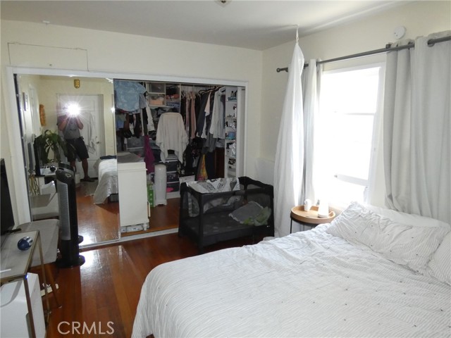 218 Broadway, Redondo Beach, California 90277, ,Residential Income,For Sale,Broadway,SB25042153