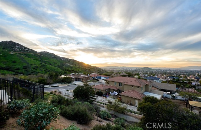 Detail Gallery Image 17 of 75 For 3070 Crestview Dr, Norco,  CA 92860 - 4 Beds | 3 Baths
