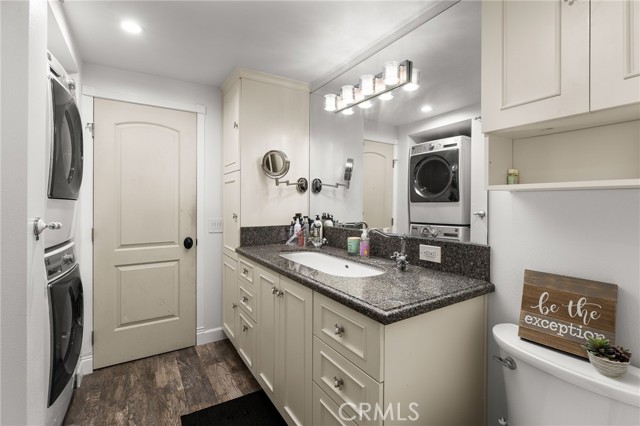 571 La Verne Street, Redlands CA: https://media.crmls.org/medias/79b63fe9-c21e-40df-af63-a9ce1a3049f5.jpg