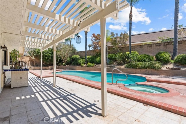 Detail Gallery Image 35 of 44 For 25252 Calero Avenue, Laguna Hills,  CA 92653 - 4 Beds | 3 Baths