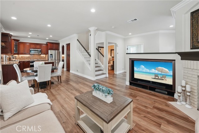 Detail Gallery Image 15 of 55 For 27718 Heartwood Ct, Valencia,  CA 91354 - 3 Beds | 3 Baths