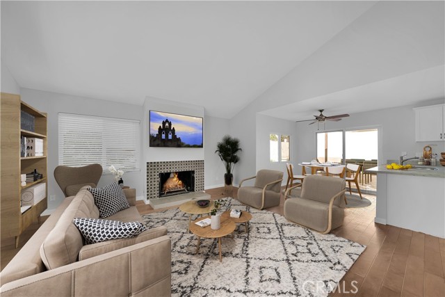 27551 Brookside Lane, San Juan Capistrano CA: https://media.crmls.org/medias/79b7c15d-873c-426b-8bb8-e497f7f5f883.jpg