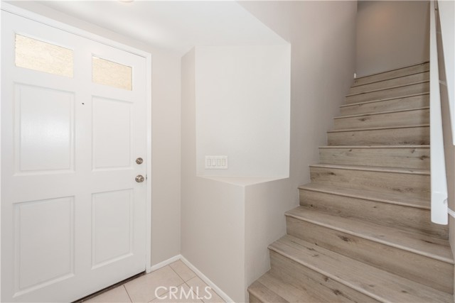 385 Stanford Court, Irvine CA: https://media.crmls.org/medias/79b82a3a-25f8-4767-a525-b1f517a40489.jpg