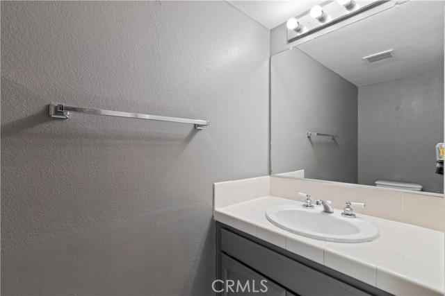 43865 Carefree Court, Lancaster CA: https://media.crmls.org/medias/79b8a7f6-687b-4754-b991-b4e06c7a5cb9.jpg