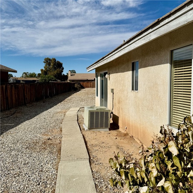 Detail Gallery Image 42 of 43 For 22594 Cuyama Ct, Apple Valley,  CA 92307 - 3 Beds | 2 Baths