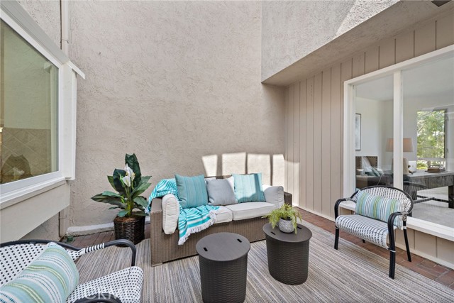 Detail Gallery Image 13 of 55 For 14 Lucerne, Newport Beach,  CA 92660 - 3 Beds | 2/1 Baths