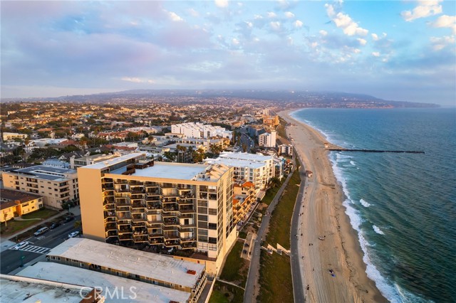 531 Esplanade, Redondo Beach, California 90277, 1 Bedroom Bedrooms, ,1 BathroomBathrooms,Residential,Sold,Esplanade,SB22140882