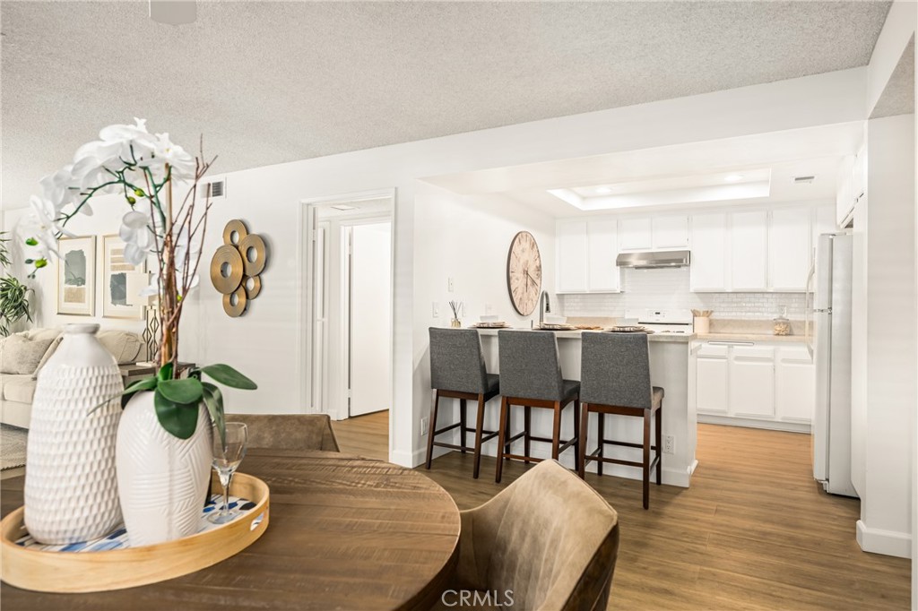 79Bb2677 6580 4A44 B0D9 86D94019279B 38 Woodleaf, Irvine, Ca 92614 &Lt;Span Style='BackgroundColor:transparent;Padding:0Px;'&Gt; &Lt;Small&Gt; &Lt;I&Gt; &Lt;/I&Gt; &Lt;/Small&Gt;&Lt;/Span&Gt;