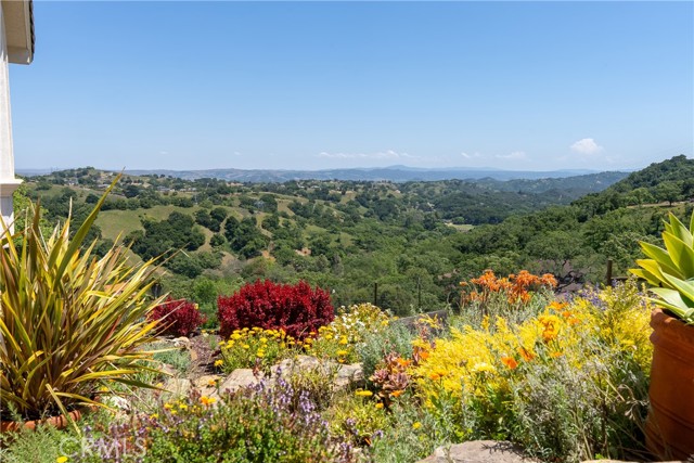 Detail Gallery Image 5 of 46 For 14600 El Monte Rd, Atascadero,  CA 93422 - 3 Beds | 2 Baths